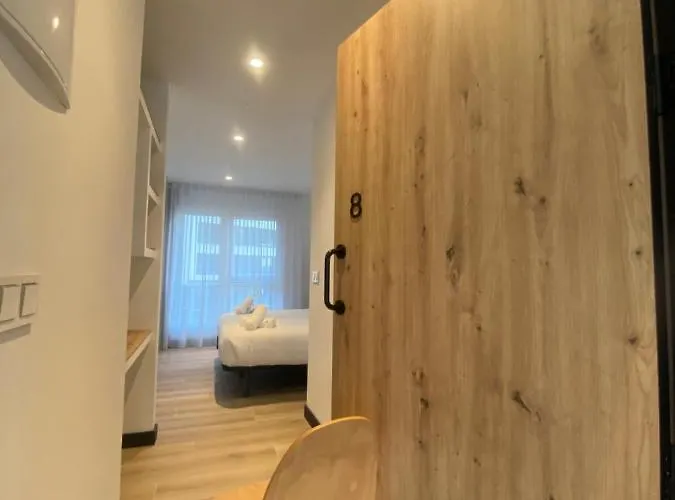 Donostia بيت ضيافة 3*