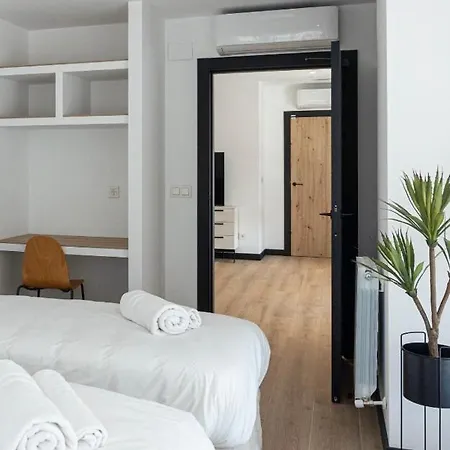 Donostia ゲストハウス 3*