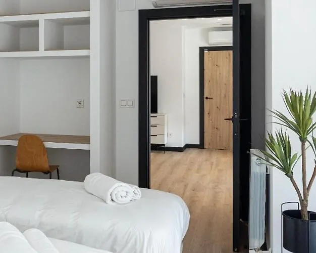 Donostia בית הארחה 3*