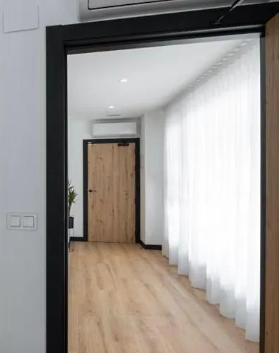 Donostia בית הארחה 3*