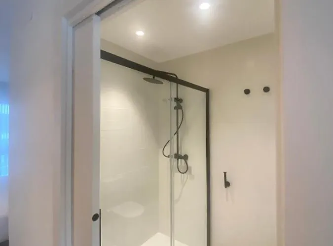 Donostia בית הארחה 3*